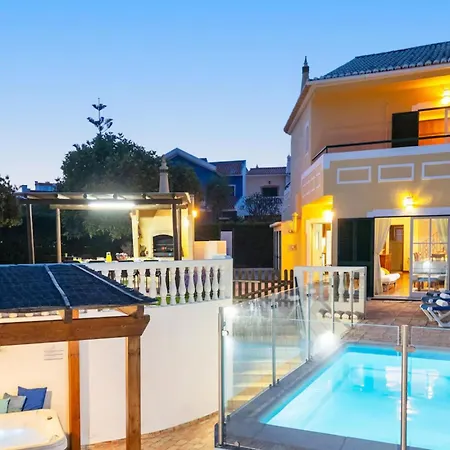 Fantastic Villa With Heatable Pool Jacuzzi And Bbq Villa Portimão