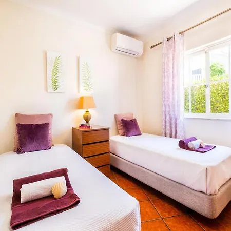 Fantastic Villa With Heatable Pool Jacuzzi And Bbq *