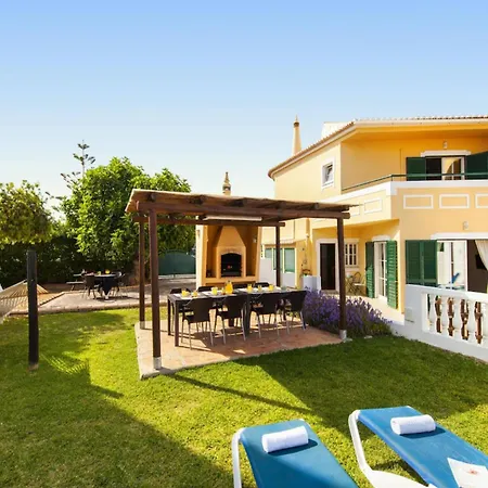 Fantastic Villa With Heatable Pool Jacuzzi And Bbq * Portimão
