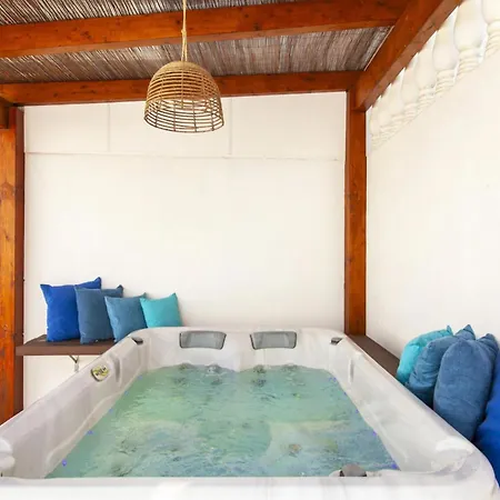 Fantastic Villa With Heatable Pool Jacuzzi And Bbq Villa *
