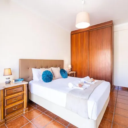Fantastic Villa With Heatable Pool Jacuzzi And Bbq *