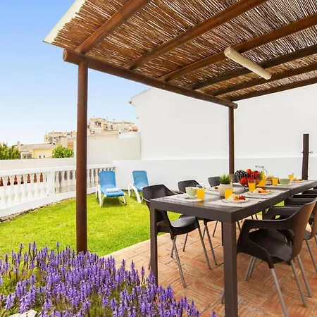 Villa Fantastic Villa With Heatable Pool Jacuzzi And Bbq